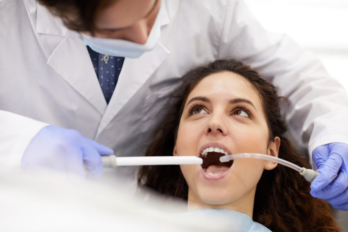 Maintain a Healthier Smile with Regular Teeth Cleaning