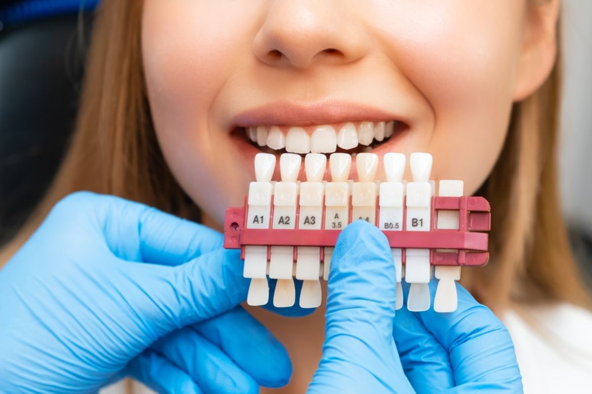 How a Cosmetic Dentist Can Give You a Brighter Smile