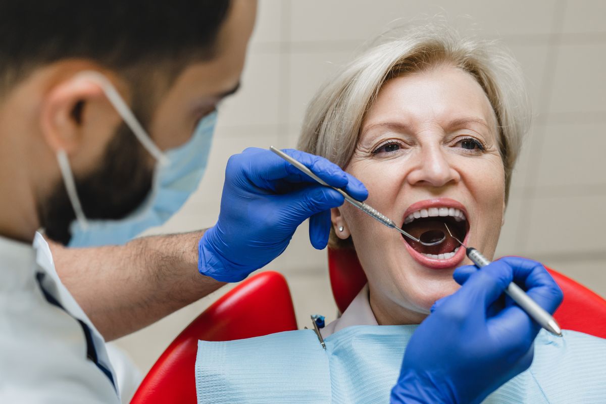 When to Consider a Dentist for Full Mouth Restoration