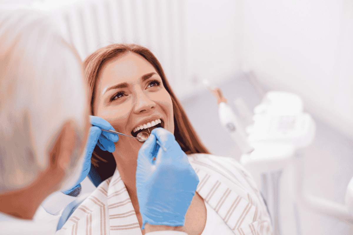 Expert Tips for Maintaining Oral Hygiene with Invisalign